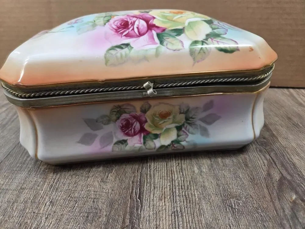 Antique RS Prussian Porcelain Large Table Top Hinged Lidded Trinket Box Roses